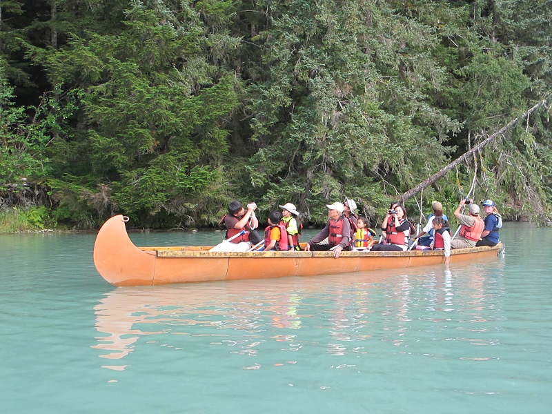 Chilkoot Lake Canoe Safari - fantastic scenery & wildlife viewing